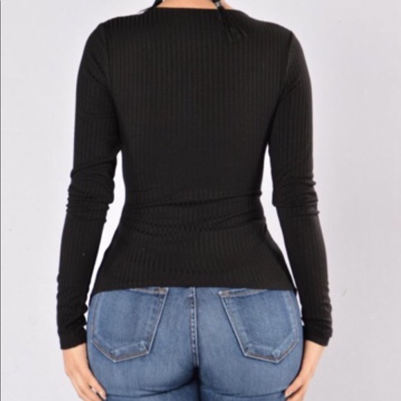 🥀DONATING 12/30 
Faux Wrap Front Ribbed Deep V Neck Top - Picture 4 of 4